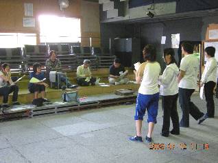 �e�L�X�g�ŗ����čs��